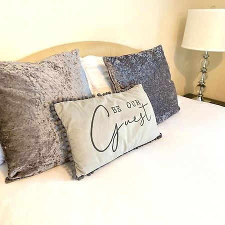Amazing 2-Bed City Centre Apt With Parking Ковентрі Екстер'єр фото