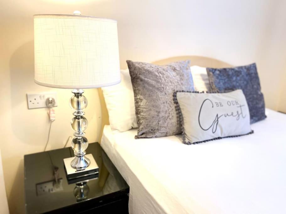 Amazing 2-Bed City Centre Apt With Parking Ковентрі Екстер'єр фото
